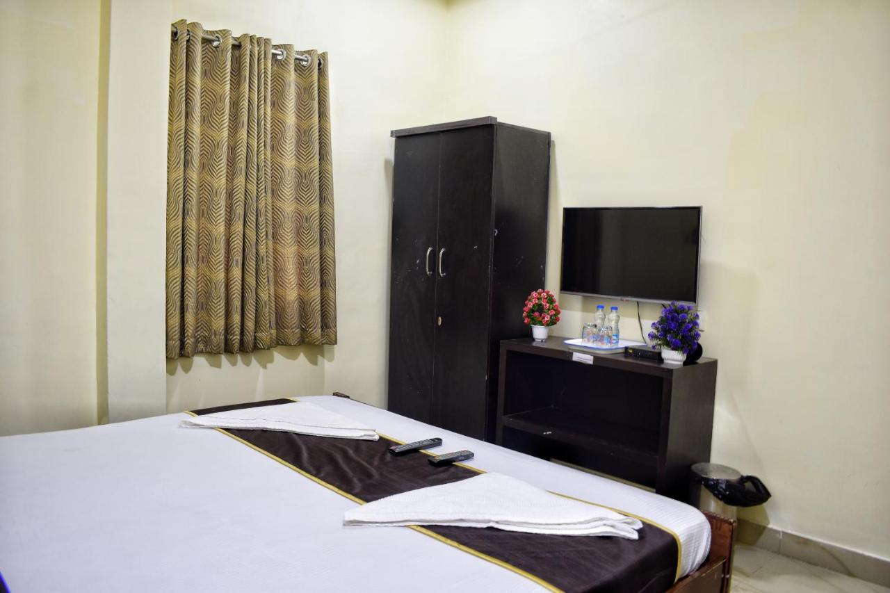 Skyotel Hotels & Banquets Vijayawada Exterior photo